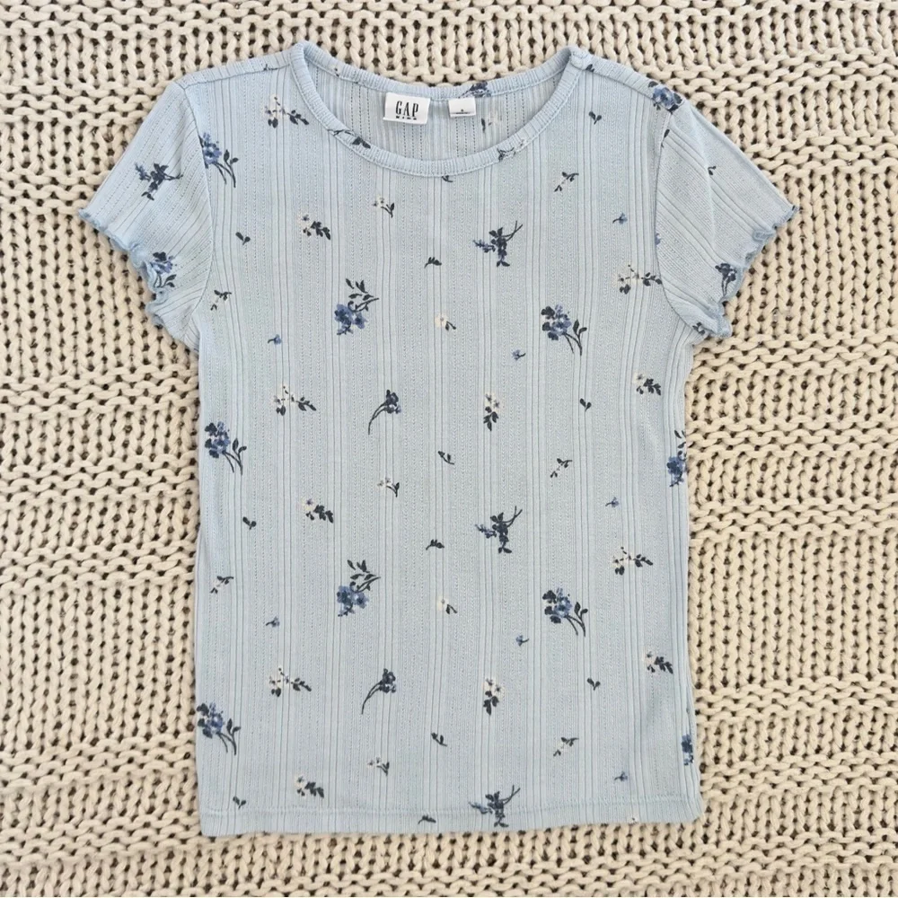 Gap Girls Short Sleeve Flowers T-Shirt Size Small